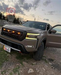 نيسان فرونتر